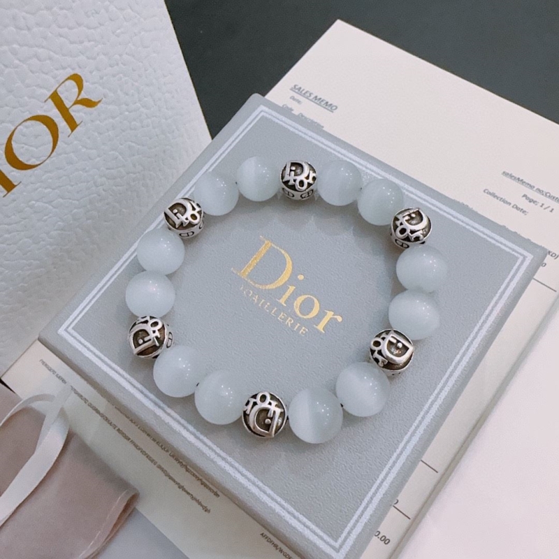 chr1st1an D10r bracelets